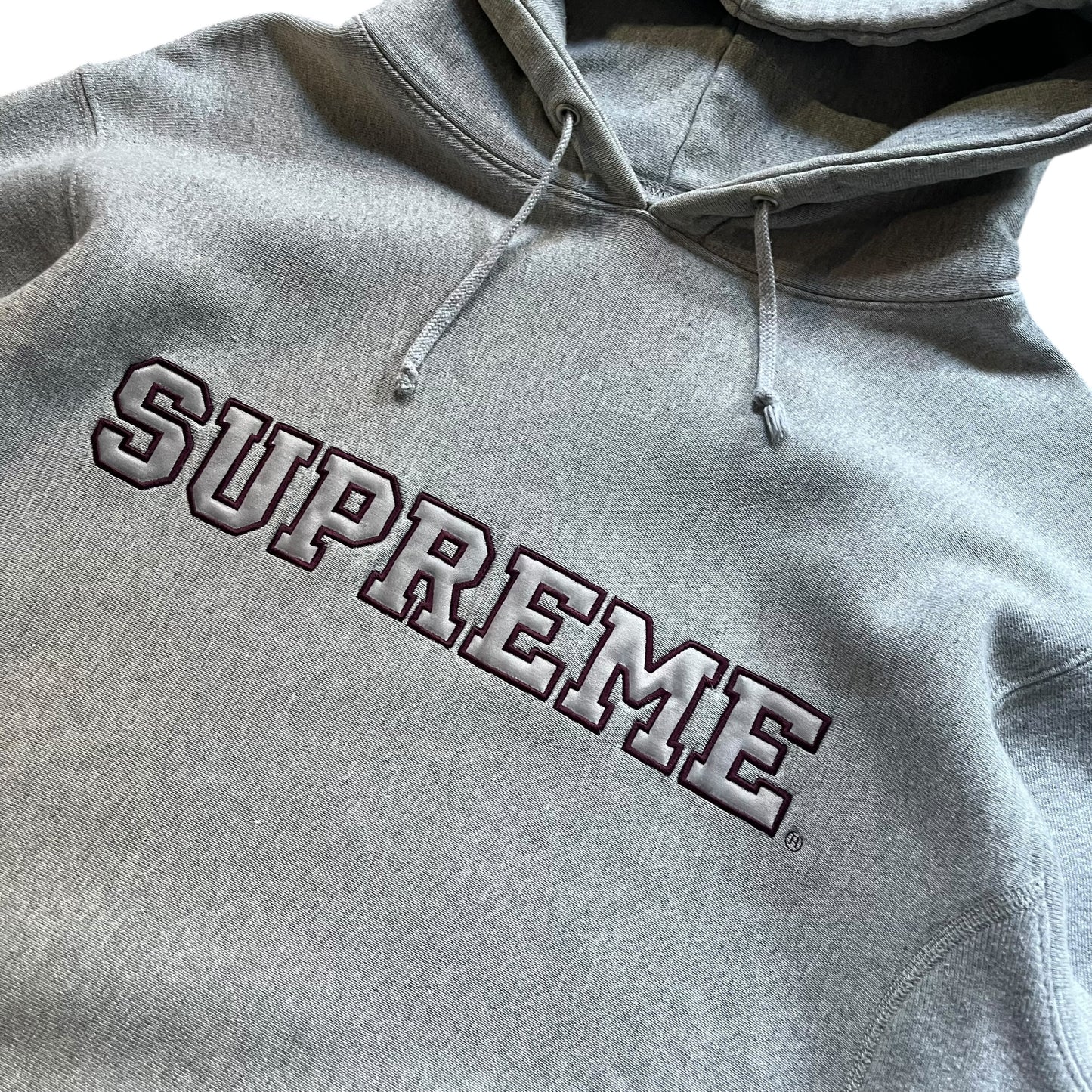 Supreme 00s hoodie