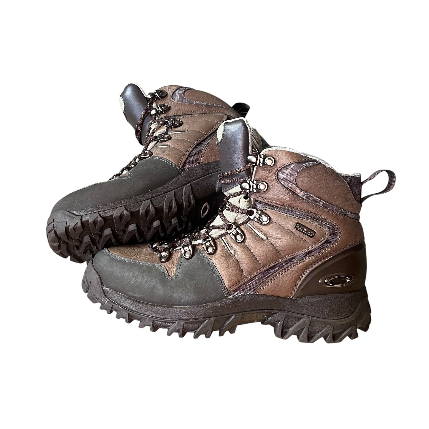 Oakley 00s trekking shoes