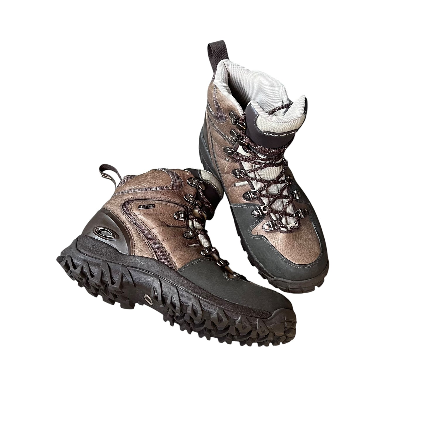 Oakley 00s trekking shoes